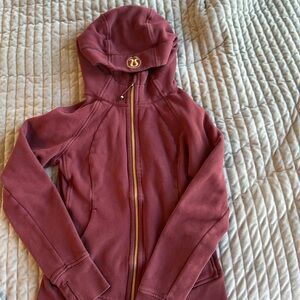 Maroon Lululemon scuba zip